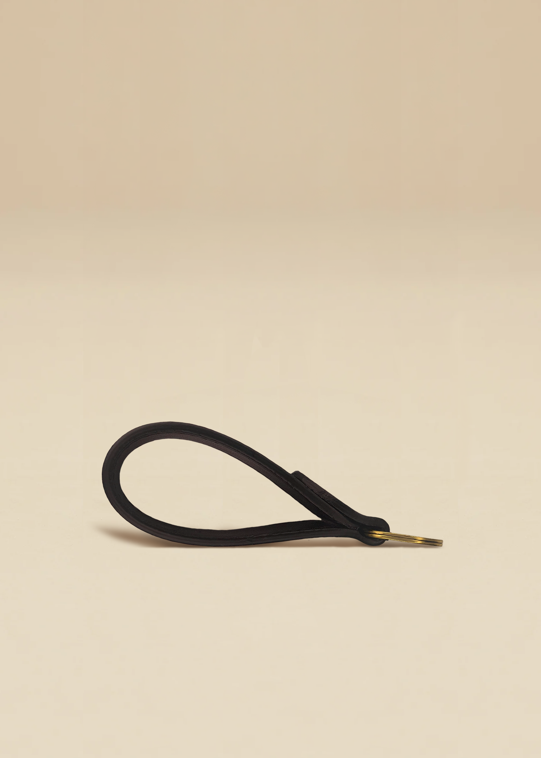 The Spring Keyring in Smooth Black Apple Leather